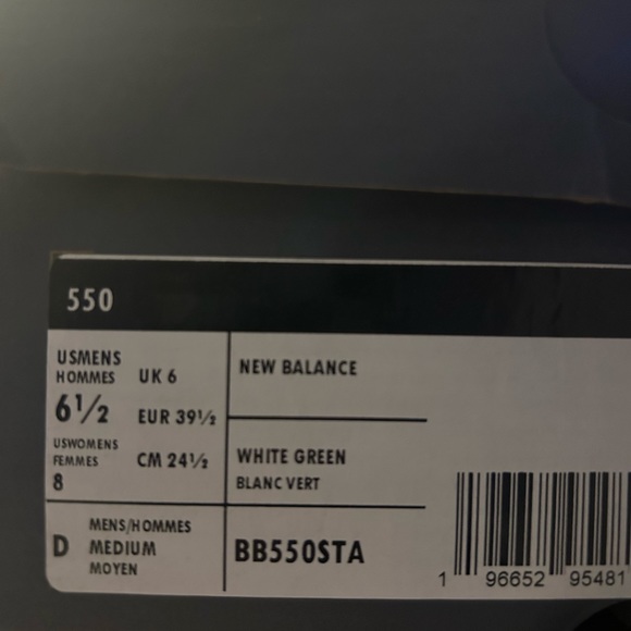 New balance 550, vintage teal. Dark green colour. Size 6.5 men or sizs 8 womens. - Picture 3 of 3